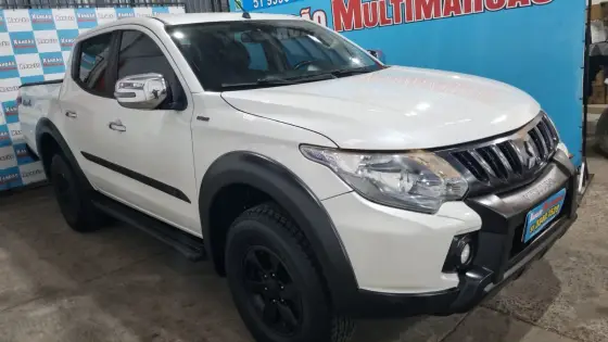 MITSUBISHI L200 TRITON 2.4 16V TURBO DIESEL SPORT GLS CD 4P 4X4 AUTOMÁTICO