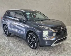 MITSUBISHI OUTLANDER 2.4 PHEV SIGNATURE S-AWC DHT MITSUBISHI OUTLANDER 2.4 PHEV SIGNATURE S-AWC DHT