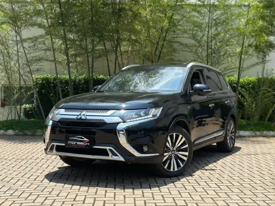 MITSUBISHI OUTLANDER 3.0 MIVEC V6 GASOLINA HPE-S AWD AUTOMÁTICO