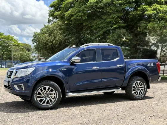 NISSAN FRONTIER 2.3 16V TURBO DIESEL LE CD 4X4 AUTOMÁTICO