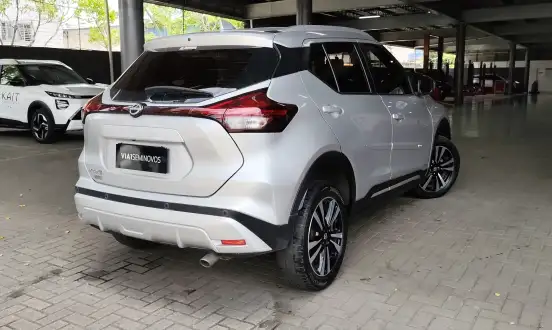 NISSAN-KICKS-2022