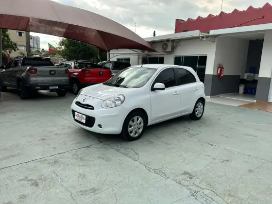 NISSAN MARCH 1.6 SV 16V FLEX 4P MANUAL