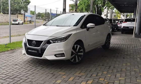 NISSAN VERSA 1.6 16V FLEX EXCLUSIVE XTRONIC NISSAN VERSA 1.6 16V FLEX EXCLUSIVE XTRONIC