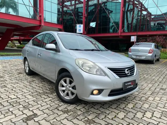 NISSAN VERSA 1.6 16V FLEX SL 4P MANUAL NISSAN VERSA 1.6 16V FLEX SL 4P MANUAL