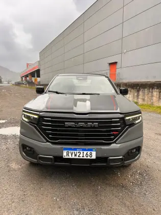 RAM RAMPAGE 2.0 HURRICANE 4 TURBO GASOLINA R/T 4X4 AUTOMÁTICO