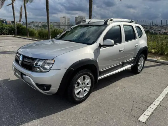 RENAULT DUSTER 2.0 DYNAMIQUE 4X2 16V FLEX 4P AUTOMÁTICO
