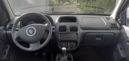 RENAULT-CLIO-2014