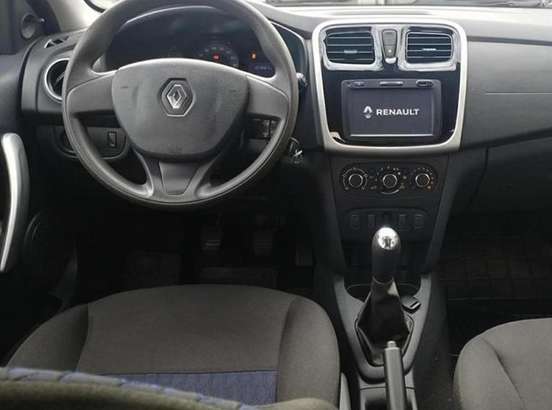 RENAULT-SANDERO-2016