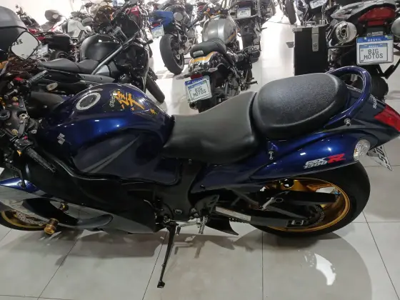 SUZUKI GSX 1300R HAYABUSA 