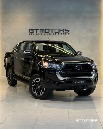 TOYOTA HILUX 2.8 D-4D TURBO DIESEL CD SRV 4X4 AUTOMÁTICO