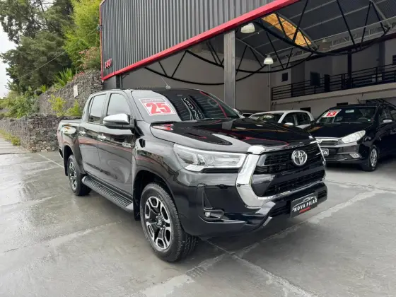 TOYOTA HILUX 2.8 D-4D TURBO DIESEL CD SRV 4X4 AUTOMÁTICO