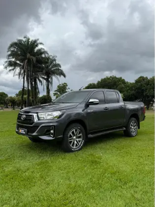 TOYOTA HILUX 2.8 SRV 4X4 CD 16V DIESEL 4P AUTOMÁTICO
