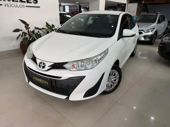 TOYOTA YARIS 1.3 16V FLEX XL LIVE MULTIDRIVE TOYOTA YARIS 1.3 16V FLEX XL LIVE MULTIDRIVE