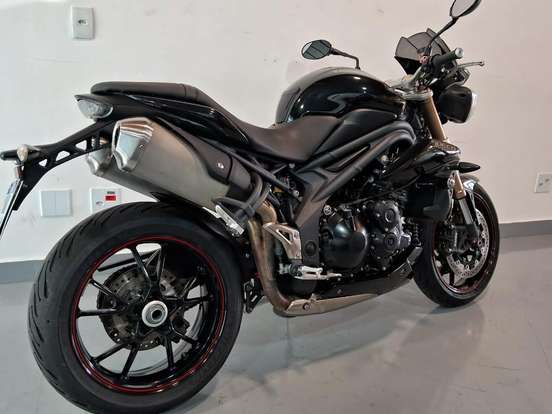 TRIUMPH-SPEED TRIPLE ABS TRIUMPH-SPEED TRIPLE ABS-2015