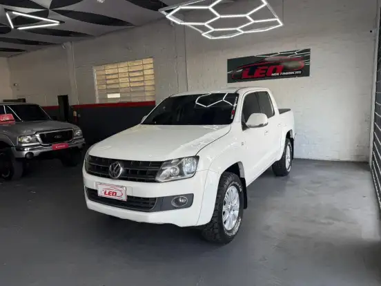 VOLKSWAGEN-AMAROK-2014