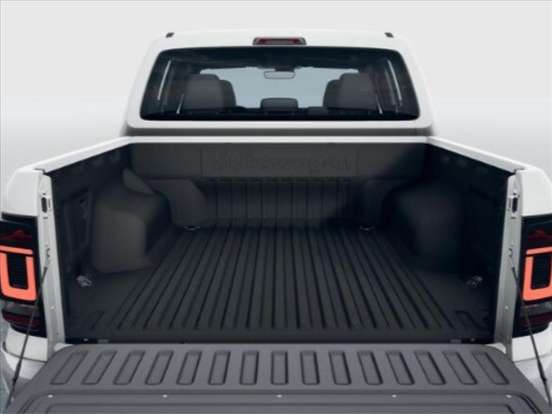 VOLKSWAGEN-AMAROK-2025