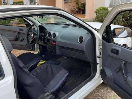 VOLKSWAGEN-GOL-1.0 MI 8V FLEX 2P MANUAL G.IV VOLKSWAGEN-GOL-2010