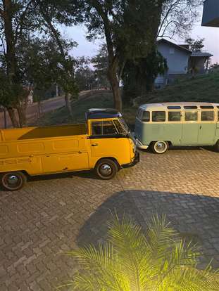VOLKSWAGEN-KOMBI-1974