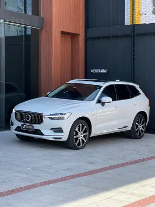 VOLVO XC60 2.0 T8 HYBRID INSCRIPTION AWD GEARTRONIC