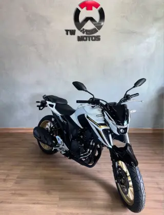 YAMAHA FZ25 FAZER CONNECTED ABS YAMAHA FZ25 FAZER CONNECTED ABS