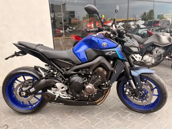 YAMAHA MT-09 