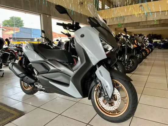 YAMAHA-XMAX 300 CONNECTED ABS-2026