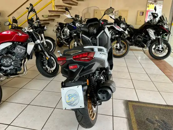 YAMAHA-XMAX 300 CONNECTED ABS YAMAHA-XMAX 300 CONNECTED ABS-2026