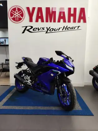 YAMAHA YZF R15 