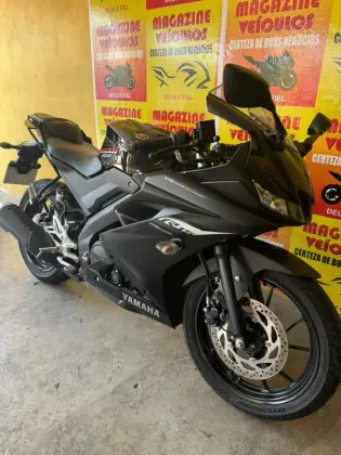 YAMAHA YZF R15 