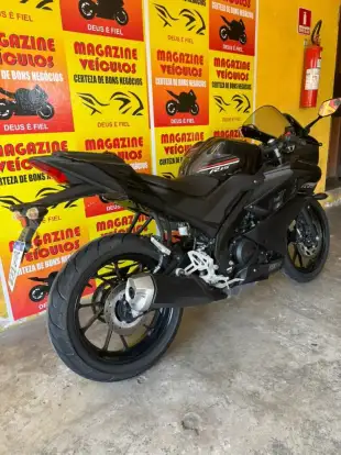 YAMAHA-YZF R15-2025
