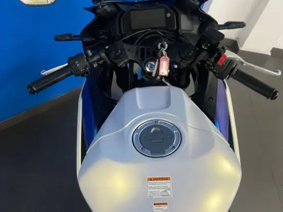 YAMAHA-YZF R3 ABS CONNECTED YAMAHA-YZF R3 ABS CONNECTED-2026