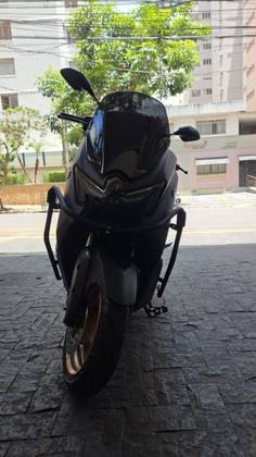 YAMAHA NMAX CONNECTED 160 ABS 