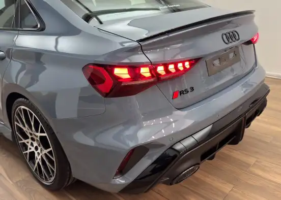 AUDI-RS3-2025