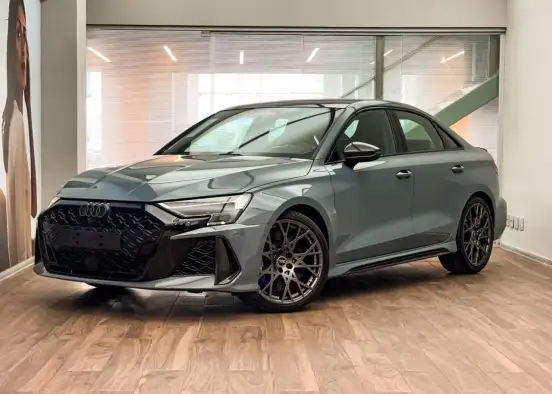AUDI-RS3-2025