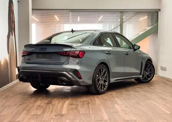 AUDI-RS3-2025