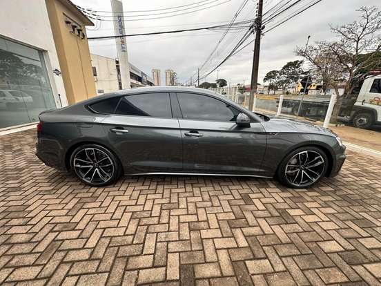 AUDI-A5-2022
