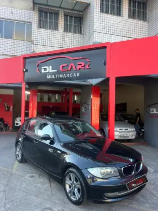 BMW 120i 2.0 TOP HATCH 16V GASOLINA 4P AUTOMÁTICO BMW 120i 2.0 TOP HATCH 16V GASOLINA 4P AUTOMÁTICO