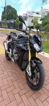 BMW S 1000 R BMW S 1000 R