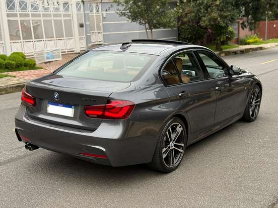 BMW-328i-2.0 M SPORT 16V ACTIVEFLEX 4P AUTOMÁTICO BMW-328i-2018