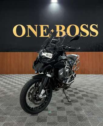 BMW-R 1250 GS ADVENTURE TRIPLE BLACK-2021