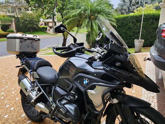 BMW-R 1250 GS PREMIUM TRIPLE BLACK BMW-R 1250 GS PREMIUM TRIPLE BLACK-2022