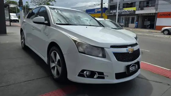 CHEVROLET CRUZE 1.8 LT 16V FLEX 4P AUTOMÁTICO CHEVROLET CRUZE 1.8 LT 16V FLEX 4P AUTOMÁTICO