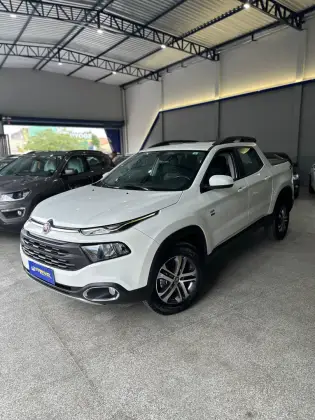 FIAT TORO 2.0 16V TURBO DIESEL FREEDOM 4WD AT9 FIAT TORO 2.0 16V TURBO DIESEL FREEDOM 4WD AT9