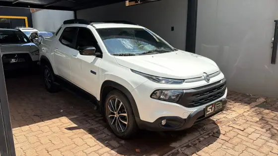 FIAT TORO 2.0 16V TURBO DIESEL ULTRA 4WD AT9