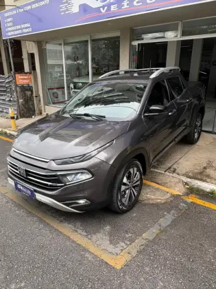 FIAT TORO 2.0 16V TURBO DIESEL VOLCANO 4WD AT9 FIAT TORO 2.0 16V TURBO DIESEL VOLCANO 4WD AT9