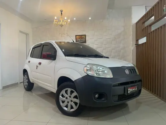 FIAT UNO 1.0 VIVACE 8V FLEX 4P MANUAL
