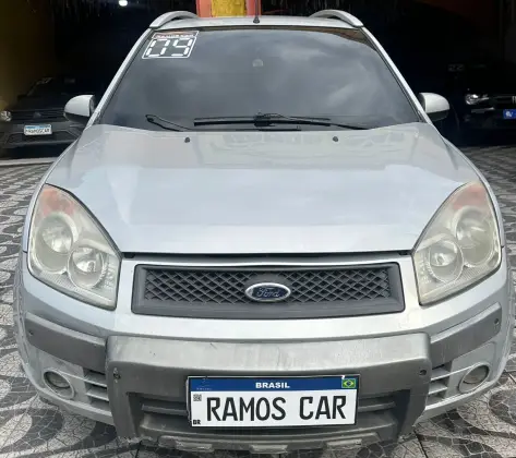 FORD FIESTA 1.6 MPI TRAIL HATCH 8V FLEX 4P MANUAL