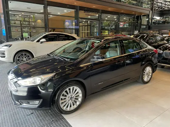 FORD FOCUS 2.0 TITANIUM PLUS SEDAN 16V FLEX 4P POWERSHIFT