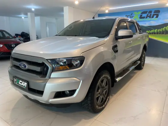 FORD RANGER 2.2 XLS 4X4 CD 16V DIESEL 4P AUTOMÁTICO