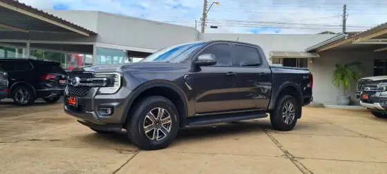 FORD RANGER 3.0 V6 TURBO DIESEL CD XLT 4X4 AUTOMÁTICO FORD RANGER 3.0 V6 TURBO DIESEL CD XLT 4X4 AUTOMÁTICO